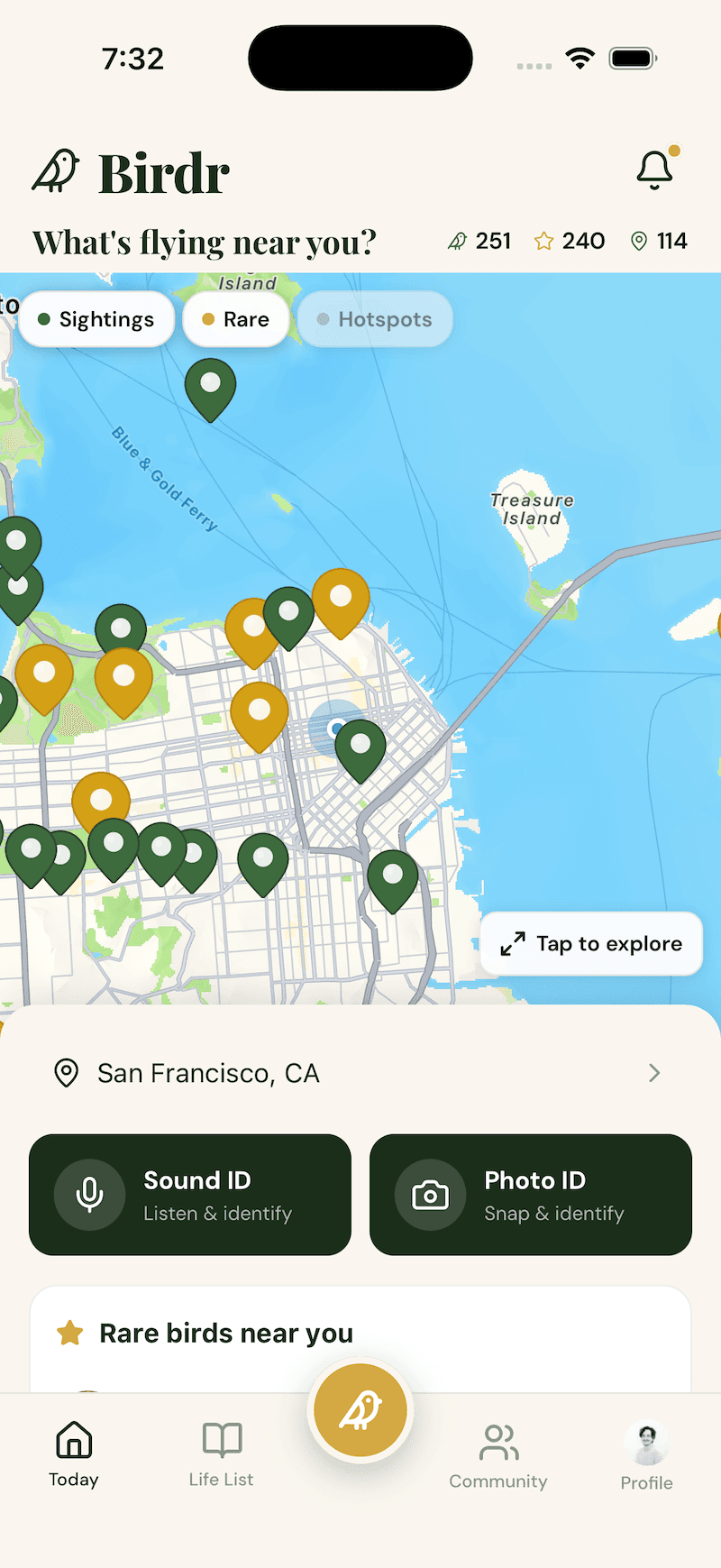 Birdr iOS app showing nearby sightings